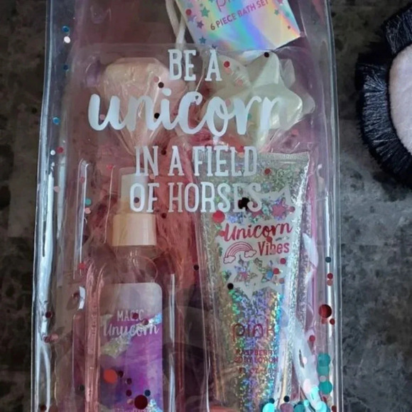 Unicorn Gift Set 5 - Picture 2 of 5